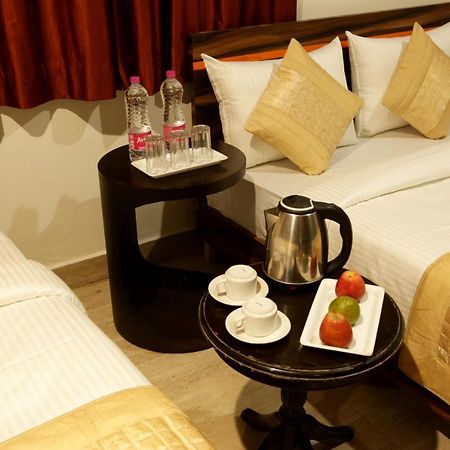 Hotel Airport Star New Delhi Exterior photo