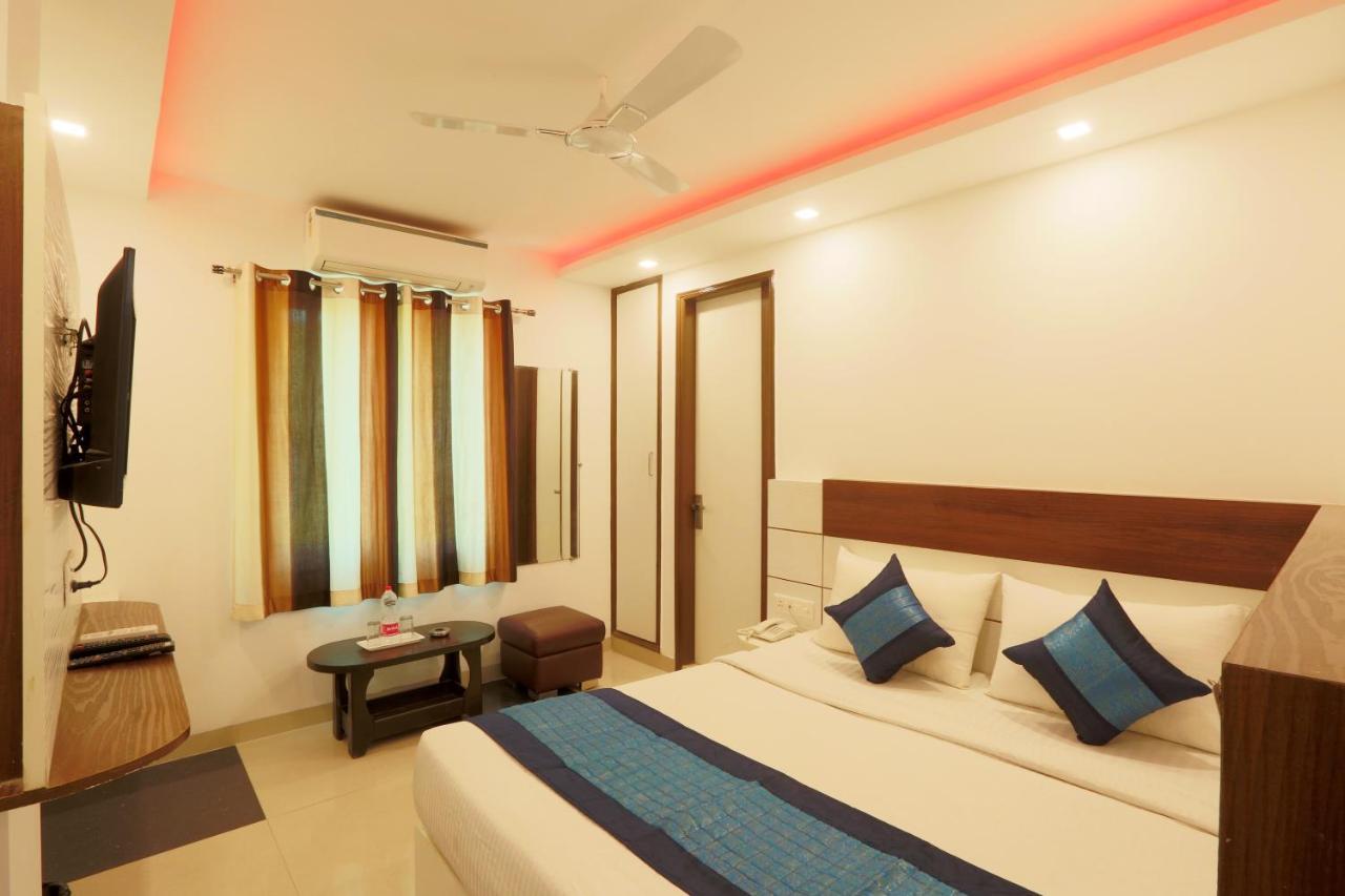 Hotel Airport Star New Delhi Exterior photo