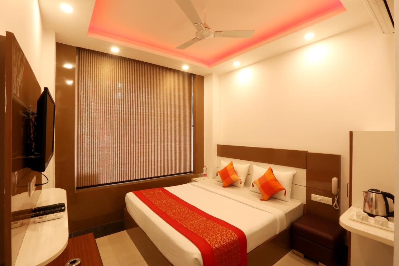 Hotel Airport Star New Delhi Exterior photo