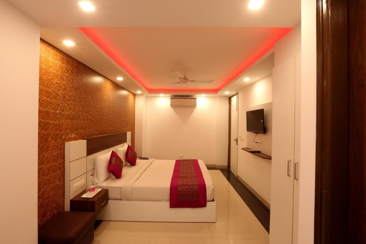 Hotel Airport Star New Delhi Exterior photo