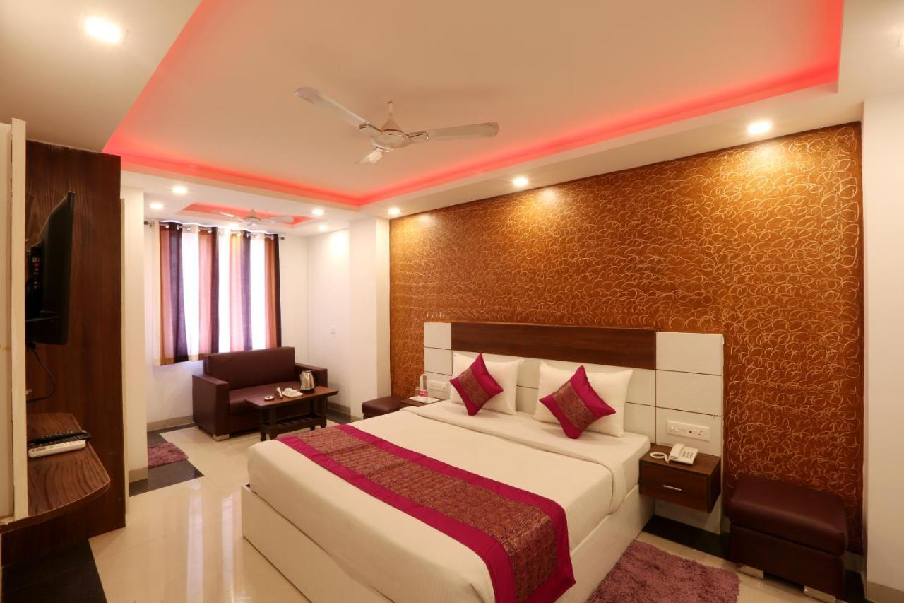 Hotel Airport Star New Delhi Exterior photo